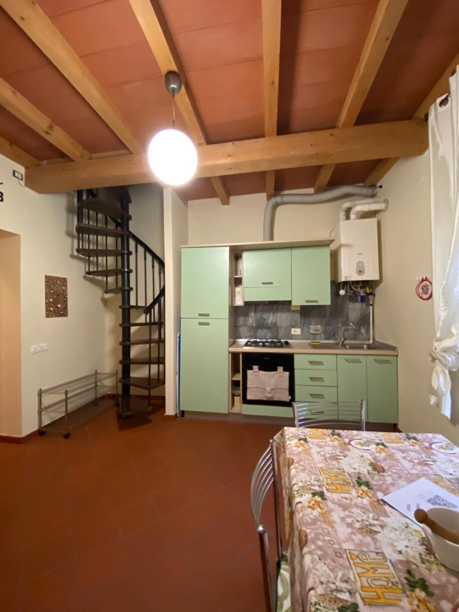 L'Orologio Matto Marina Di Carrara Exterior foto